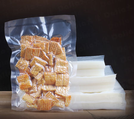 Carne procesada Salchichas Bolsas de plástico con vacío para comprimir bolsas de embalaje PVDC de alta barrera transparente