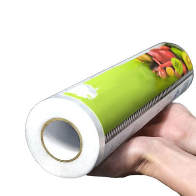 Película de envoltura de adhesión PVDC resistente al calor de grado alimentario a granel para la cocina doméstica, calefacción por microondas, vapor y caja de corte